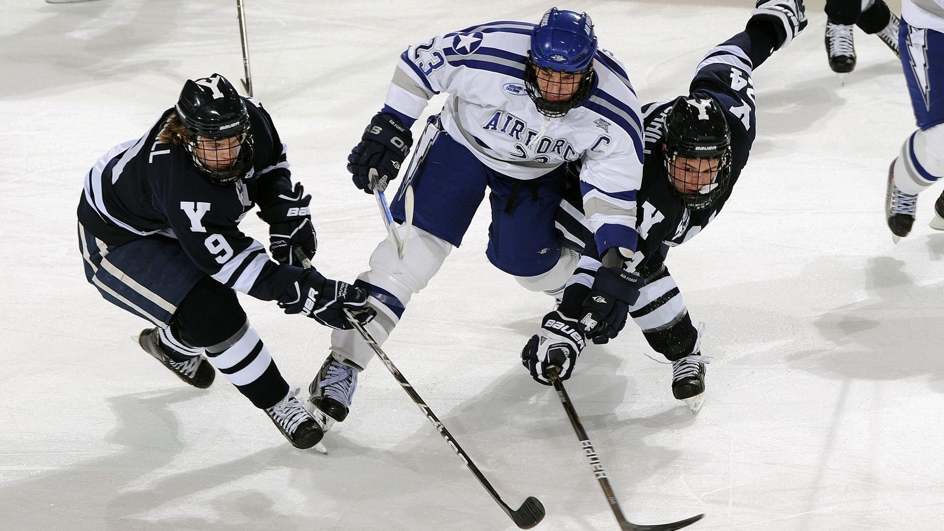 九游娱乐app下载-季后赛前瞻：一场场激烈角逐期待不断升温，季后赛分析